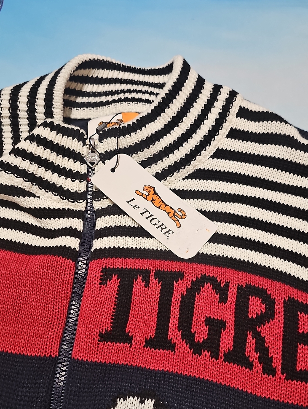 Le Tigre Navy Red and White Zip-Up Knit Sweater with Tiger Motif Large New - Picture 5 of 10